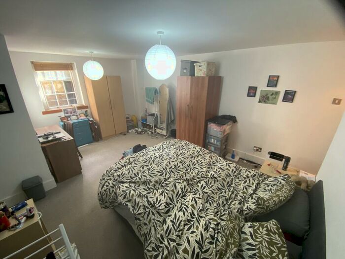 1 Bedroom Flat To Rent In Basement, Huskisson St **, L8