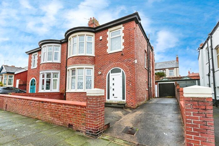 4 Bedroom Semi Detached House For Sale In Leicester Road, Blackpool, Lancashire, FY1
