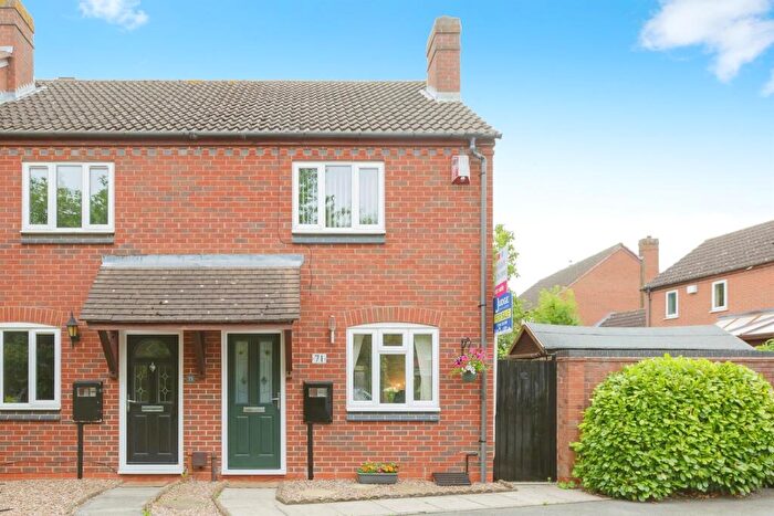 2 Bedroom End Of Terrace House For Sale In Glebelands Road, Leicester, LE4