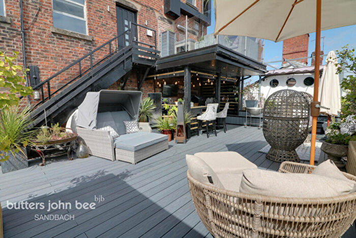 4 Bedroom Apartment For Sale In High Street, Sandbach, CW11