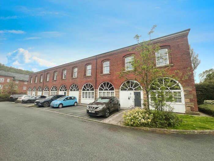 2 Bedroom Flat To Rent In Fletcher Court, Radcliffe, Manchester, M26