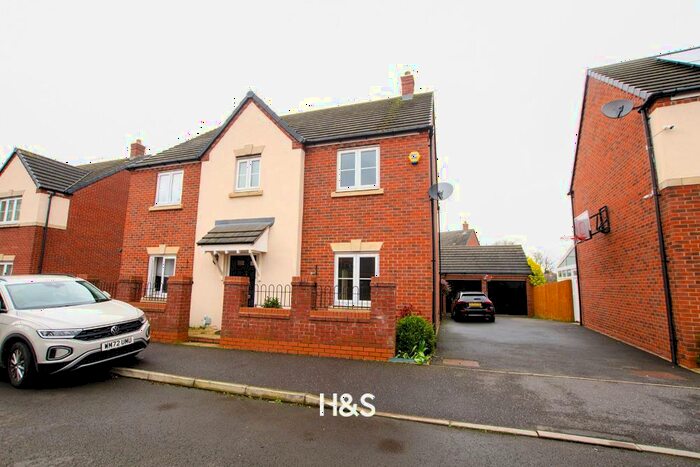 4 Bedroom House To Rent In Avery Avenue, Birmingham, B16