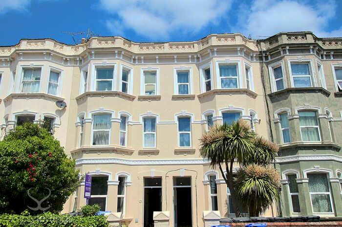 Flat To Rent In Rowlands Road, Worthing, BN11