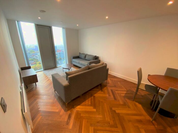 2 Bedroom Apartment To Rent In Deansgate Square, Owen Street Manchester, M15