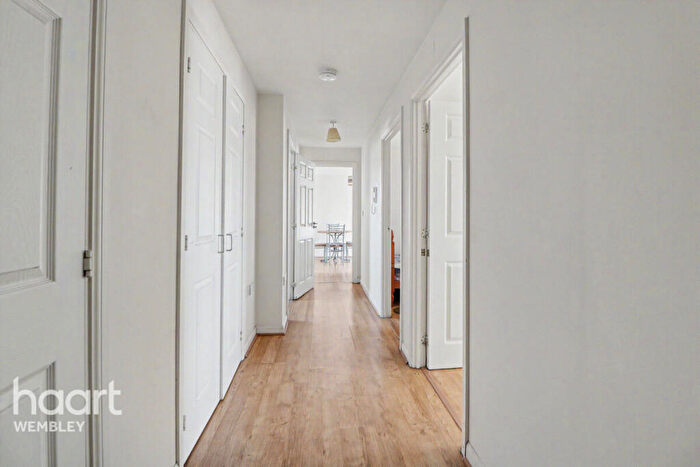 2 Bedroom Flat For Sale In Wembley Park, HA9