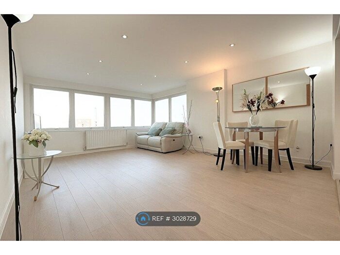 1 Bedroom Flat To Rent In Canary Central, Canary Wharf, London, E14