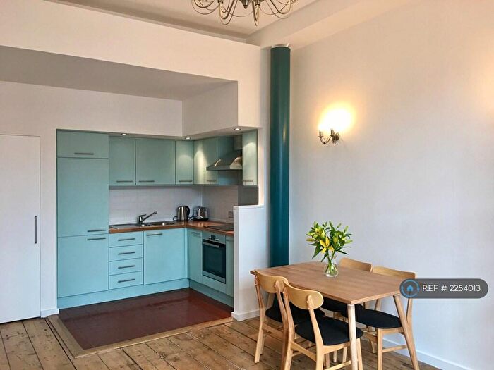 1 Bedroom Flat To Rent In The Grand, Manchester, M1