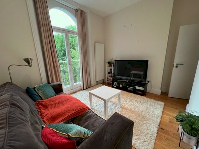 2 Bedroom Flat To Rent In Dartmouth Park Road, London, NW5