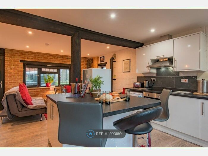 2 Bedroom Semi-Detached House To Rent In Revels, Chestfield CT5