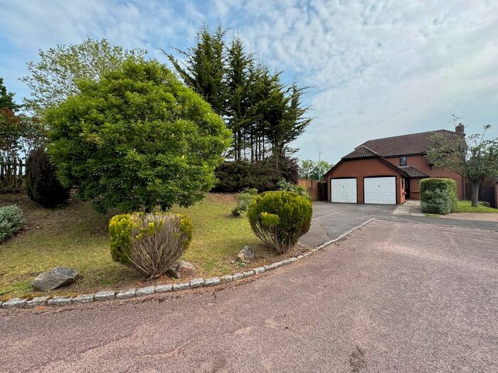 4 Bedroom Detached House To Rent In Swepstone Close, Lower Earley, Reading, RG6