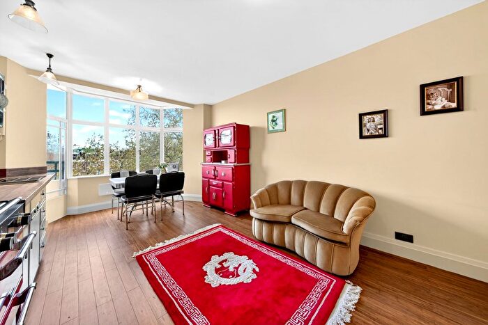 1 Bedroom Flat For Sale In Gray's Inn Road, Trinity Court, WC1X