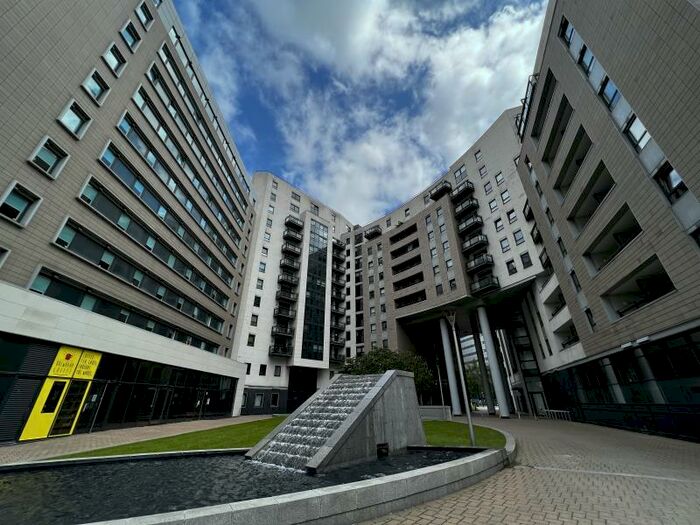 1 Bedroom Apartment To Rent In Gateway East, Marsh Lane., LS9