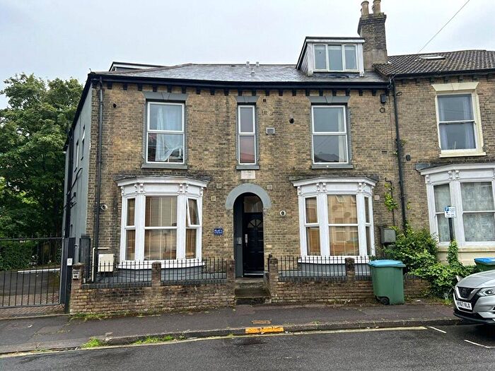3 Bedroom Flat To Rent In Ordnance Road, Southampton, SO15
