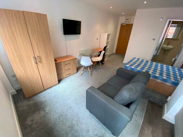 1 Bedroom Apartment To Rent In Bracken House, - Charles Street, Manchester, M1
