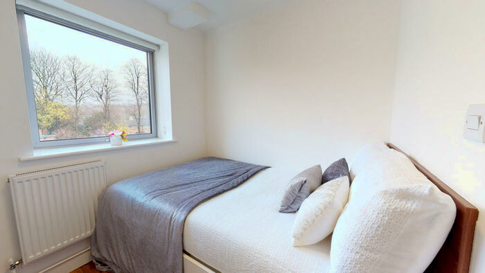 Apartment To Rent In Park Street, Luton, LU1