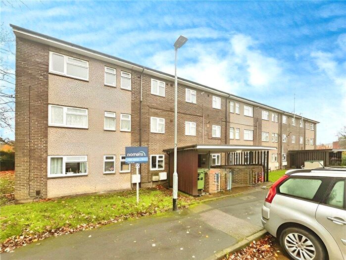 2 Bedroom Flat To Rent In Perry Oaks, Bracknell, RG12