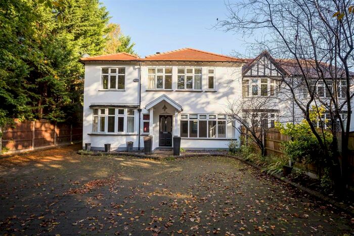 5 Bedroom House To Rent In Adlington Road, Wilmslow, SK9