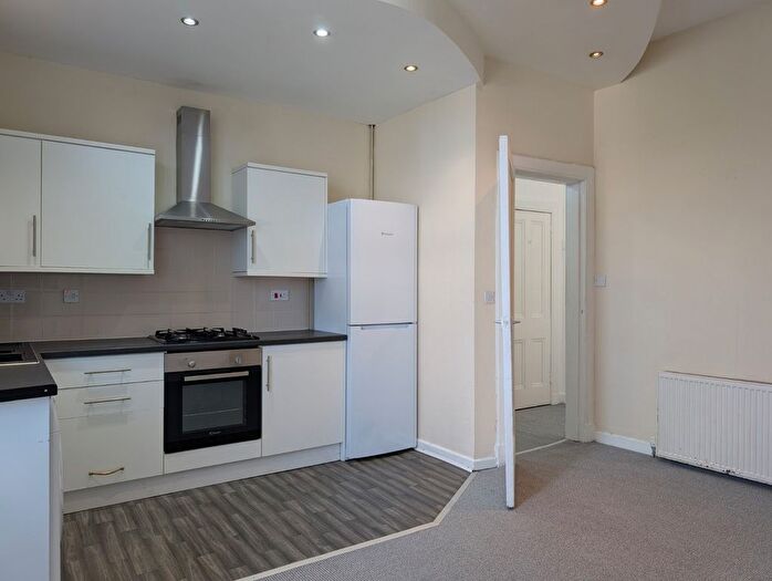 1 Bedroom Flat To Rent In Roseburn Street, Edinburgh, Midlothian, EH12