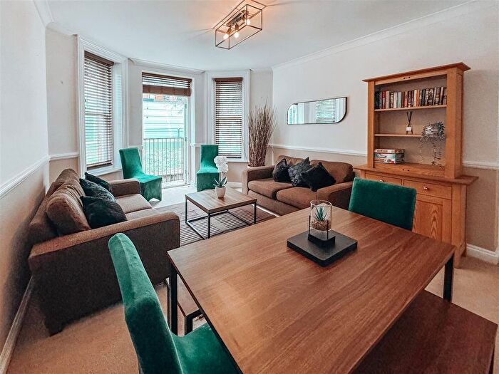 2 Bedroom Flat To Rent In Dalkeith Steps, Old Christchurch Road, Bournemouth, BH1