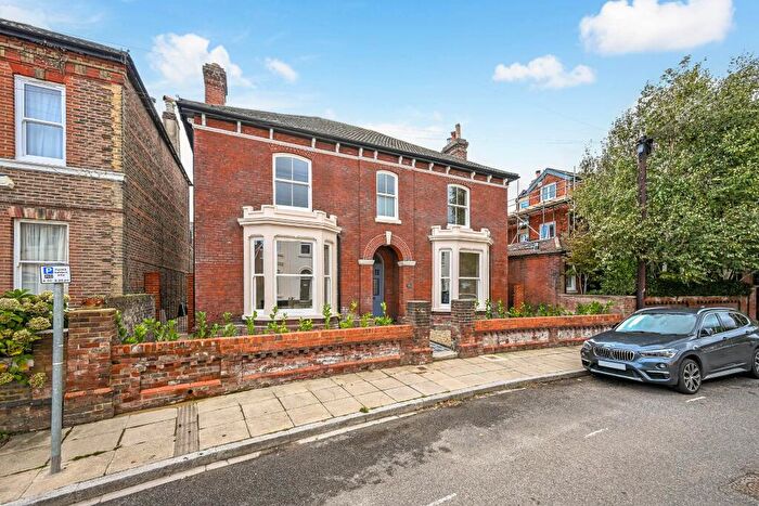 4 Bedroom Detached House To Rent In Hereford Road, Southsea Unfurnished, PO5