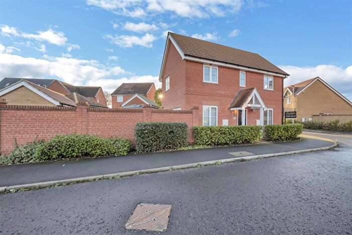 3 Bedroom Detached House For Sale In Myrtlewood Road, Bury St. Edmunds, IP32