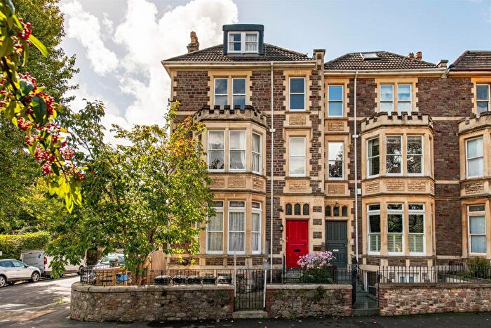 1 Bedroom Apartment For Sale In College Road, Clifton, BS8