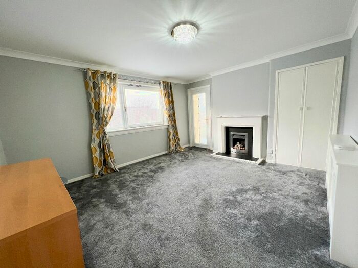 2 Bedroom Flat To Rent In Dinmont Drive, The Inch, Edinburgh EH16