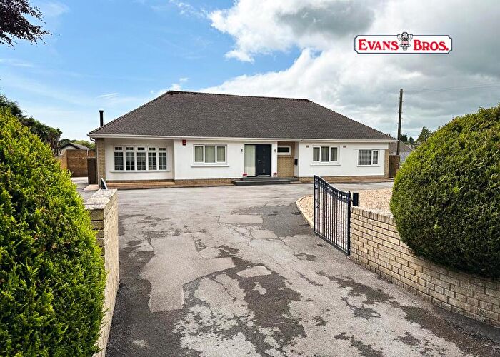 4 Bedroom House For Sale In Peniel, Carmarthen, SA32