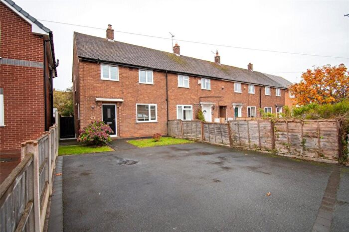 2 Bedroom End Of Terrace House For Sale In Bridgenorth Road, Pensby, Wirral, CH61