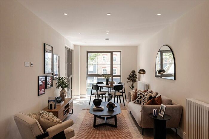 1 Bedroom Apartment For Sale In The Langdon, Byron Street, London, E14