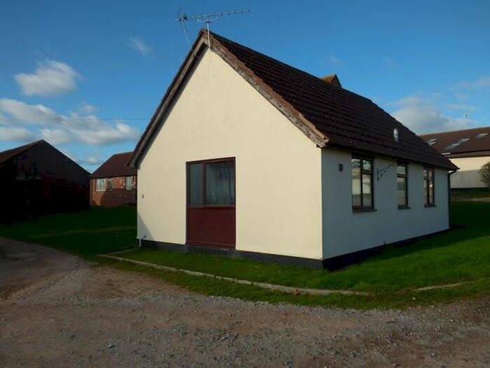 2 Bedroom Bungalow To Rent In Old Rydon Lane, Exeter, EX2