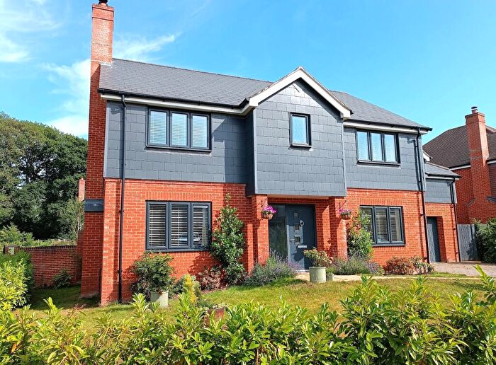 5 Bedroom Detached House For Sale In Bursledon, Southampton, SO31