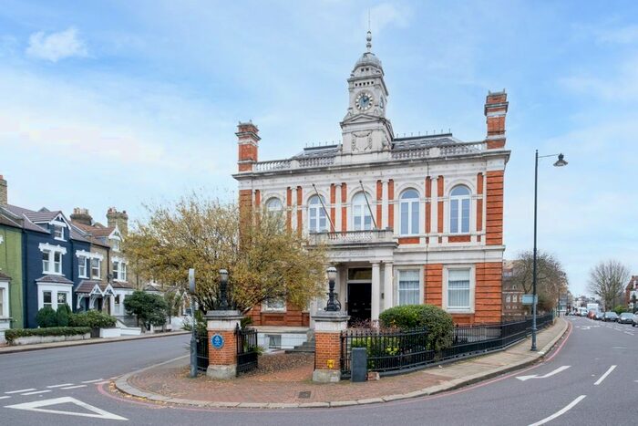 1 Bedroom Flat To Rent In East Hill, London, SW18