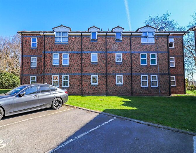 2 Bedroom Flat To Rent In Howden Way, Eastmoor, Wakefield, WF1