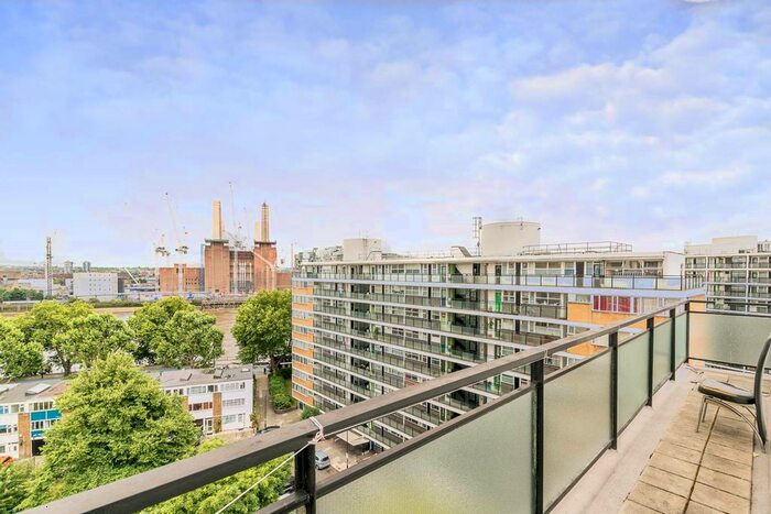 1 Bedroom Flat To Rent In Churchill Gardens, Pimlico, London, SW1V