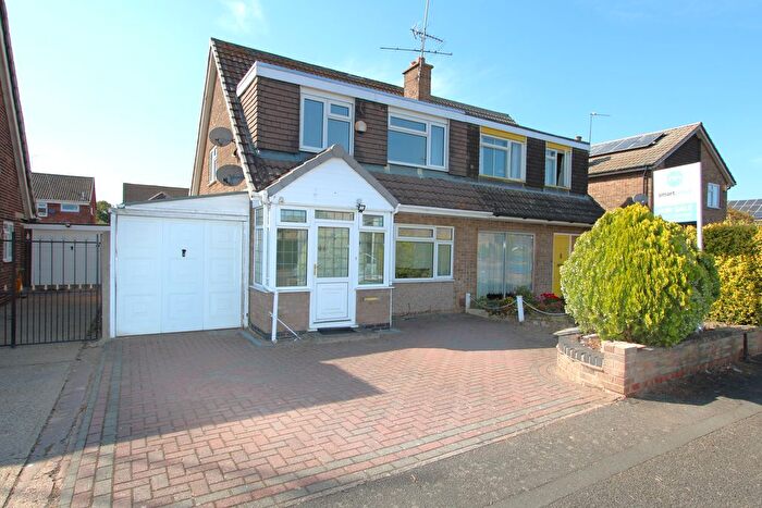 3 Bedroom Semi-Detached House For Sale In Nagle Grove, Leicester, LE4