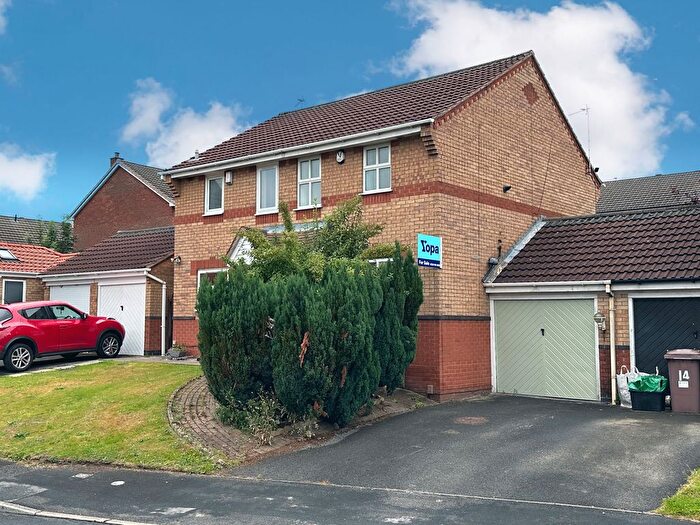 2 Bedroom Semi-Detached House For Sale In Whinchat Avenue, Newton-Le-Willows, WA12