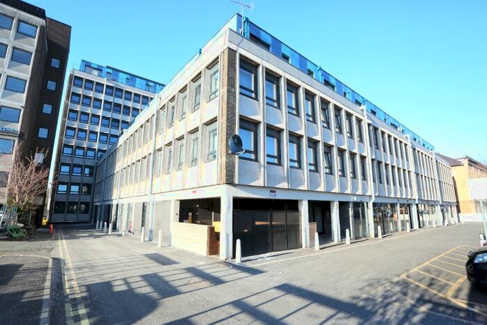 1 Bedroom Flat To Rent In Elfin Square, Slateford, Edinburgh, EH11