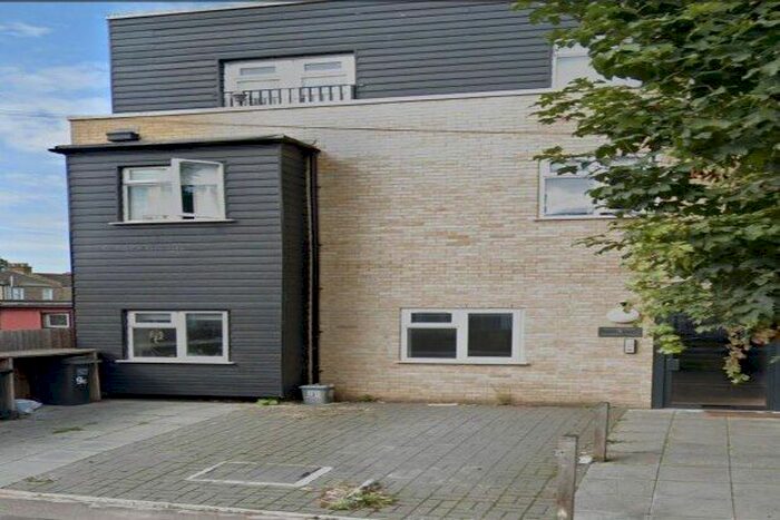 3 Bedroom Property To Rent In Shorndean Street, London, SE6