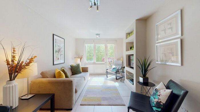 1 Bedroom Flat To Rent In Tavistock Crescent, London, W11