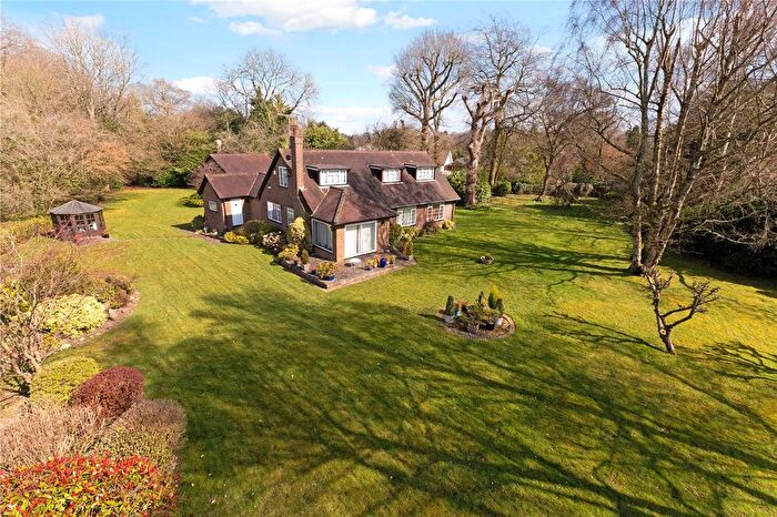 4 Bedroom Detached House For Sale In Hilltop Lane, Chaldon, Caterham, Surrey, CR3