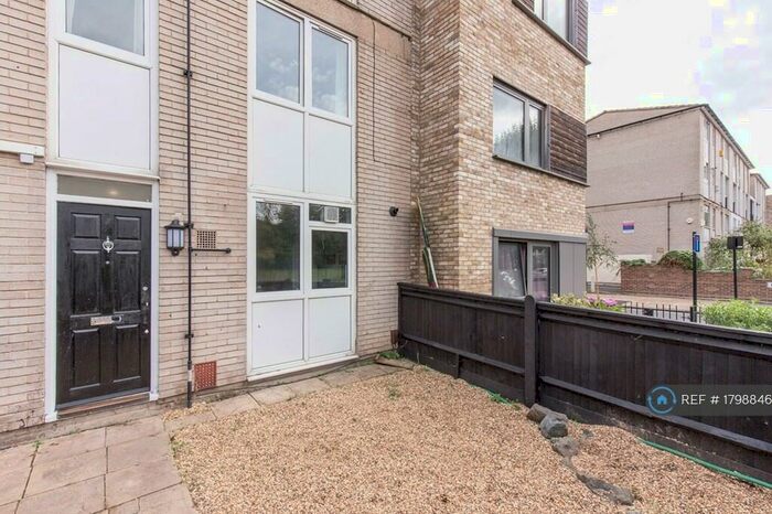 4 Bedroom Maisonette To Rent In Stebondale Street, London, E14