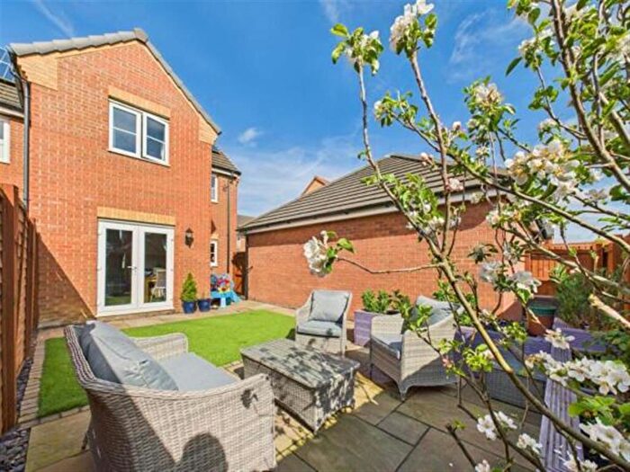 3 Bedroom Semi-Detached House For Sale In Dandelion Drive, Whittlesey, Peterborough, PE7