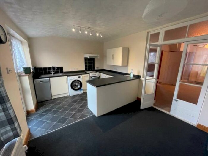 3 Bedroom Terraced House To Rent In Eleventh Avenue, Filton, Bristol, BS7