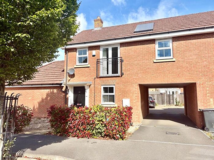 2 Bedroom Detached House To Rent In Culverhouse Road, Swindon, SN1
