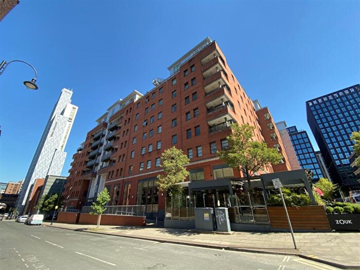 2 Bedroom Apartment To Rent In The Quadrangle, Lower Ormond Street, Manchester, M1