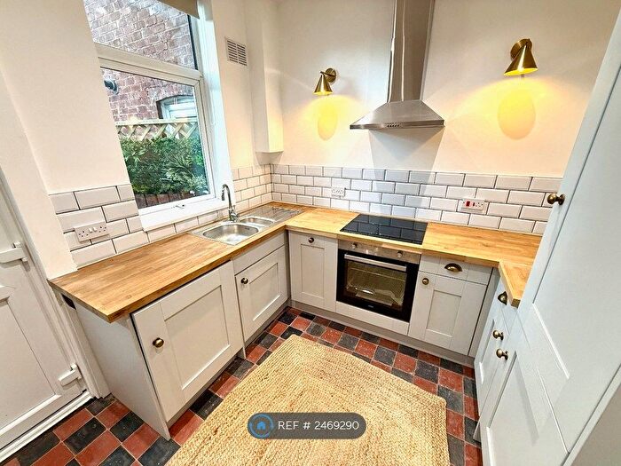 2 Bedroom Terraced House To Rent In Shaw Road South, Stockport, SK3