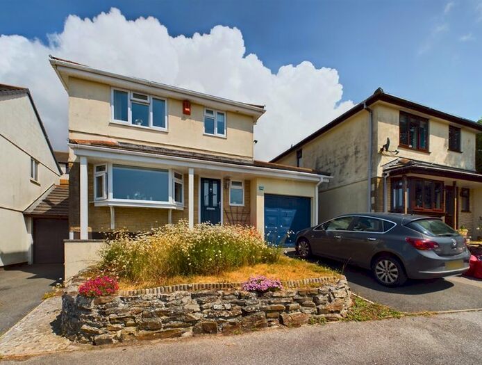 4 Bedroom Property To Rent In Gweal Wartha, Helston, TR13