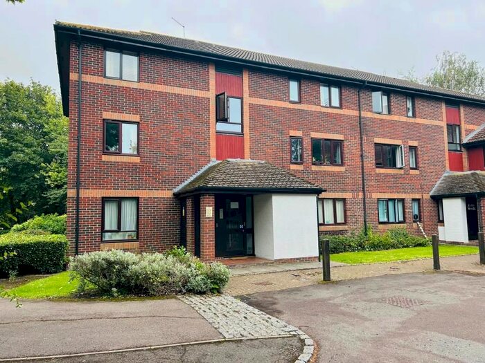 Studio To Rent In Pebble Drive, Didcot, OX11