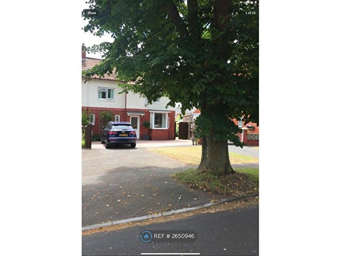3 Bedroom Semi Detached House To Rent In Greenway Crescent, Taunton, TA2